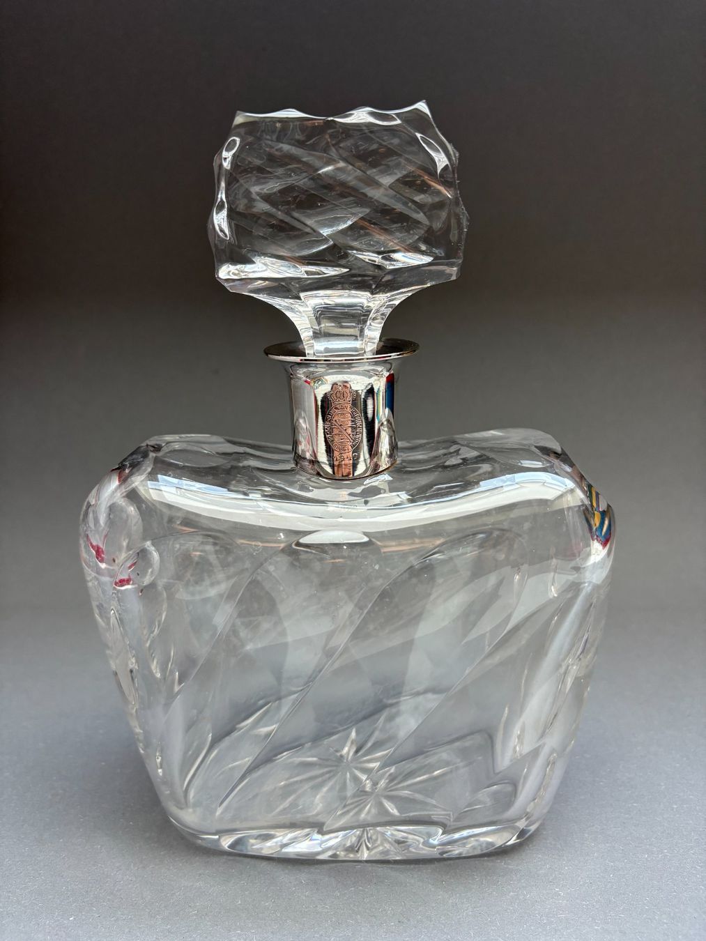 Caraffe: Kristall Karaffe Silbermontur 1940 Silber 800 – Usato da Zürich venduto da timeless.tones