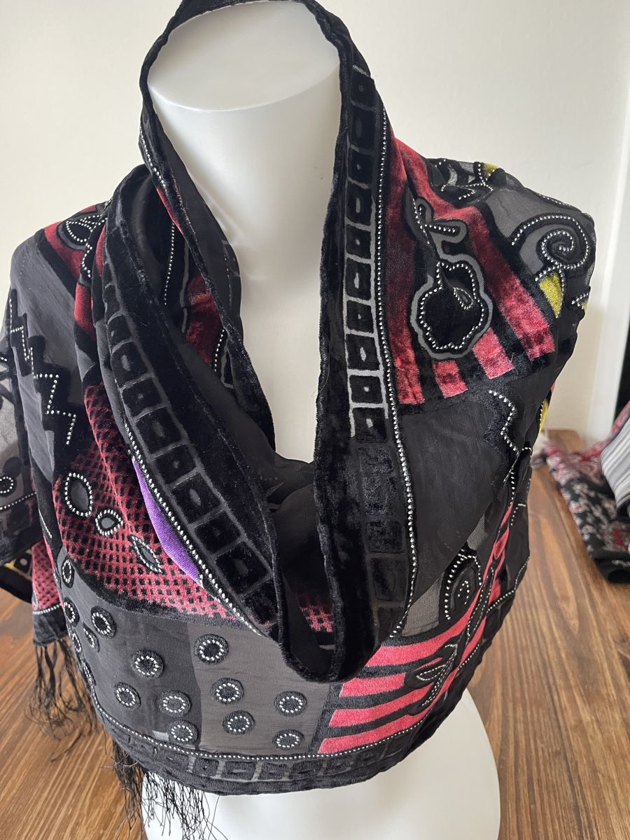 Foulard & Sciarpe: Écharpe longue multicolore soie / viscose comme neuve – Nuovo (secondo la descrizione) da Kloten venduto da Vermicelles 2