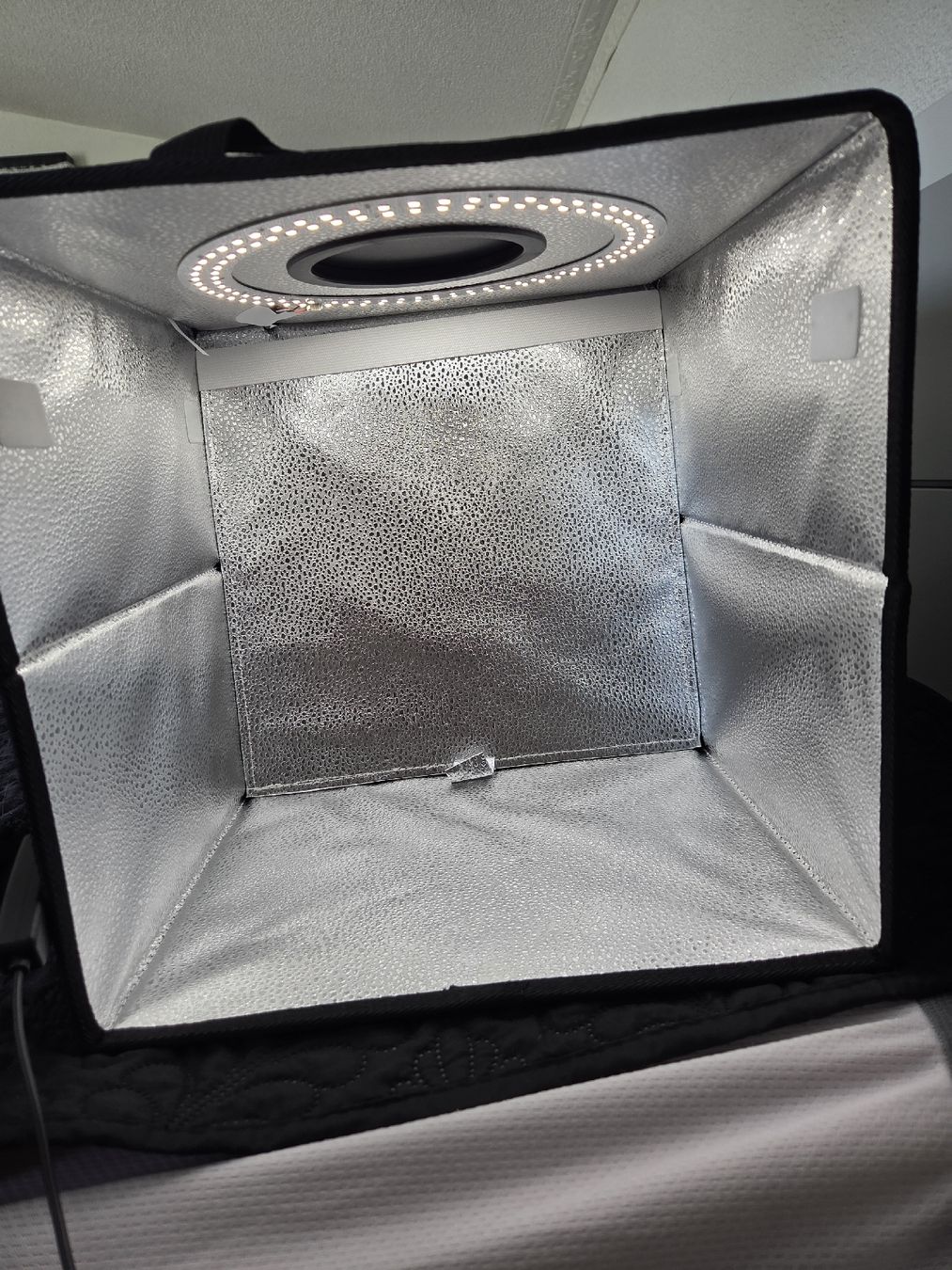 Laboratoire & Chambre noire:  faltbare Fotobox  – D'occasion à Lostorf par _Venus_ 3