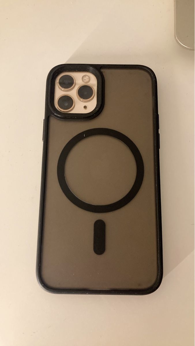 Apple Telefoni cellulari / Smartphones: iPhone 12 Pro + Coque magnétique (comme neuve) – Usato da Neuchâtel venduto da Tradeboi