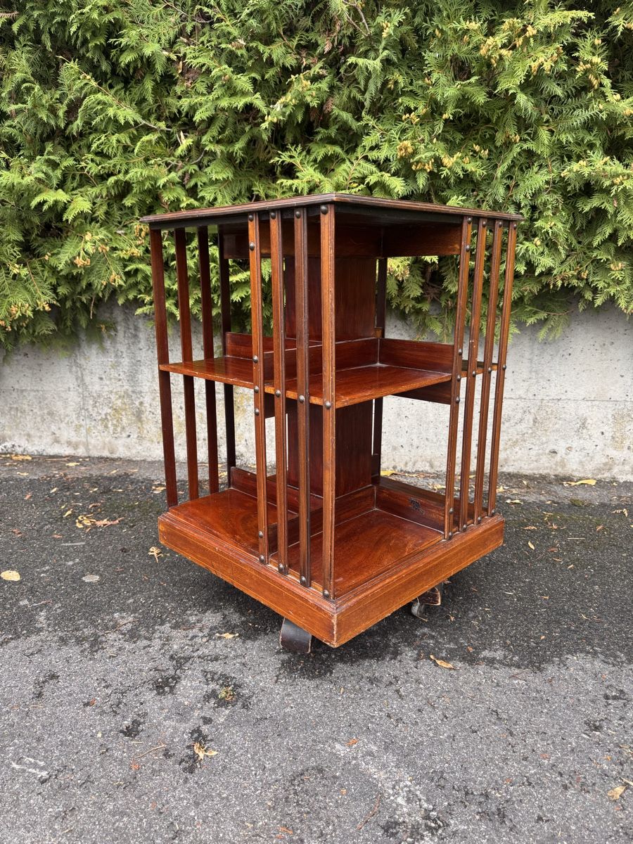 Scaffali: Ancienne bibliothèque tournante – Usato da Vésenaz venduto da Angela.C3