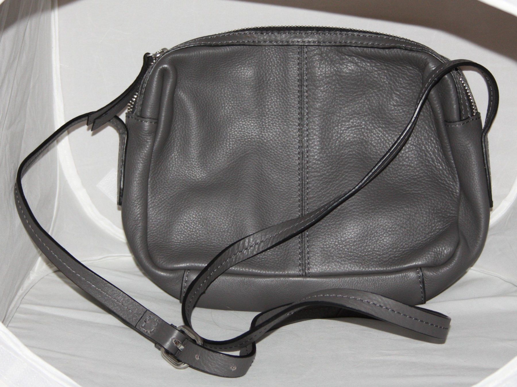 Taschen: Umhängetasche Leder THE BAG grau – Gebraucht aus Flüelen von DiversicumAccessoire 2