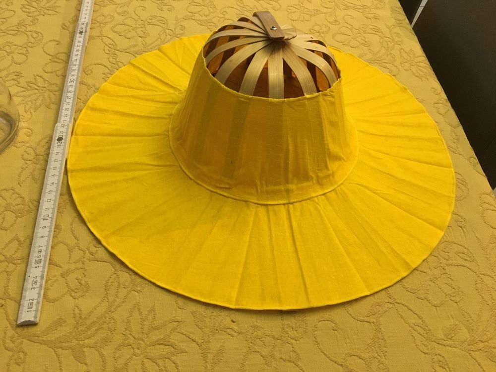 Cappello Wolverhampton Wanderers FC Ufficiale – Colore Giallo, Con Logo Ricamato, Taglia Regolabile 55-61 Cm, Per Adulti, Visiera Curva