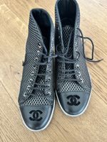 Baskets montantes Chanel, maille filet, taille 37