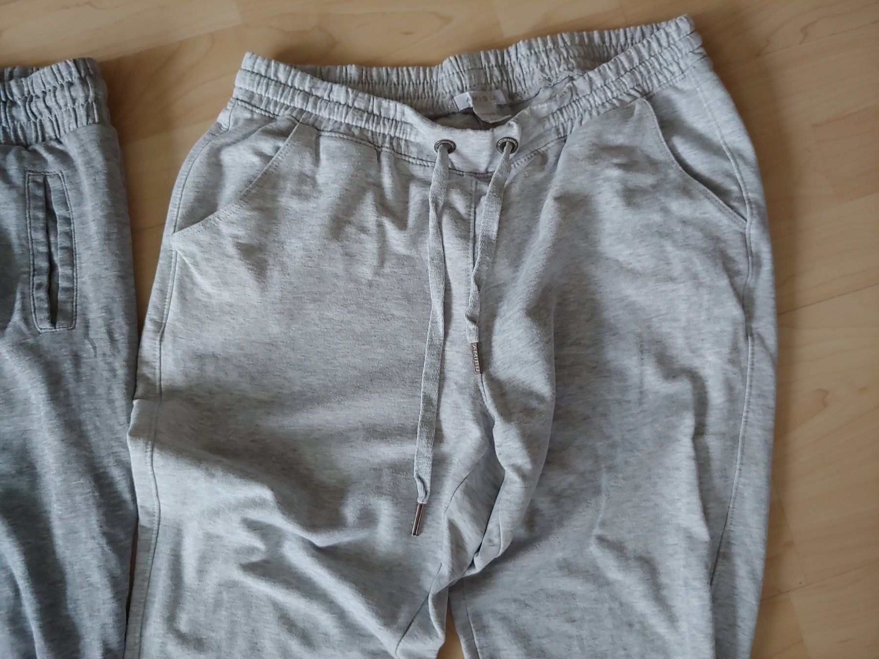 Pantaloni: 3 Sporthosen, Trainerhosen, Gr. S – Usato da Suhr venduto da andreas_2008 6