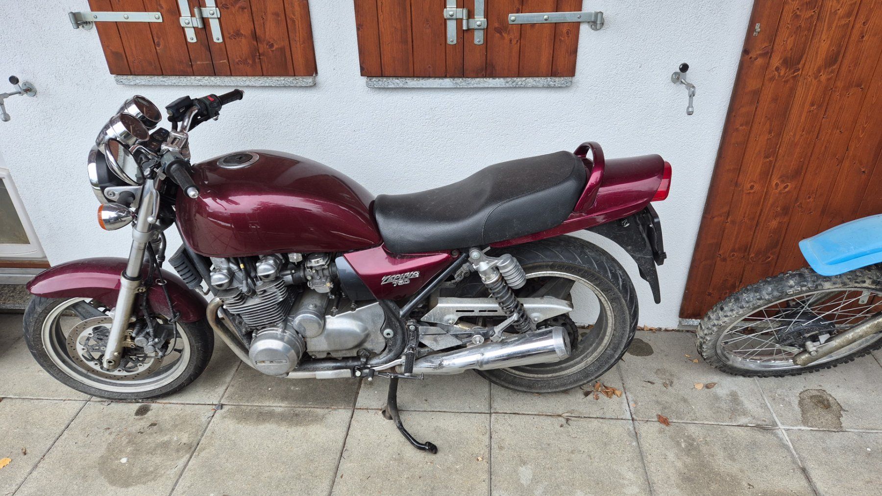 Strada: Kawasaki Zephyr 750 – Usato da Mayens-de-Chamoson venduto da JokerTotoy
