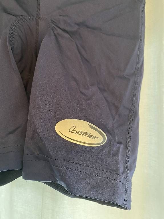 Löffler Pantaloni: Löffler Velohose Gr S – Usato da Kesswil venduto da canvas12 2