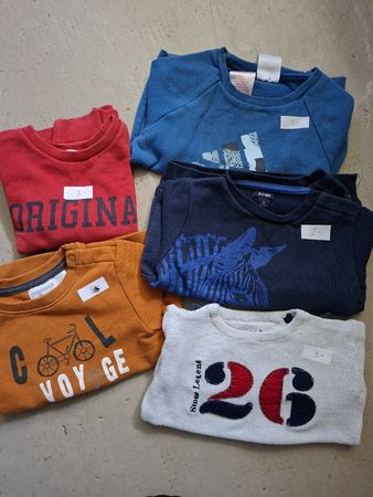 Lot d'habits garçon taille 92