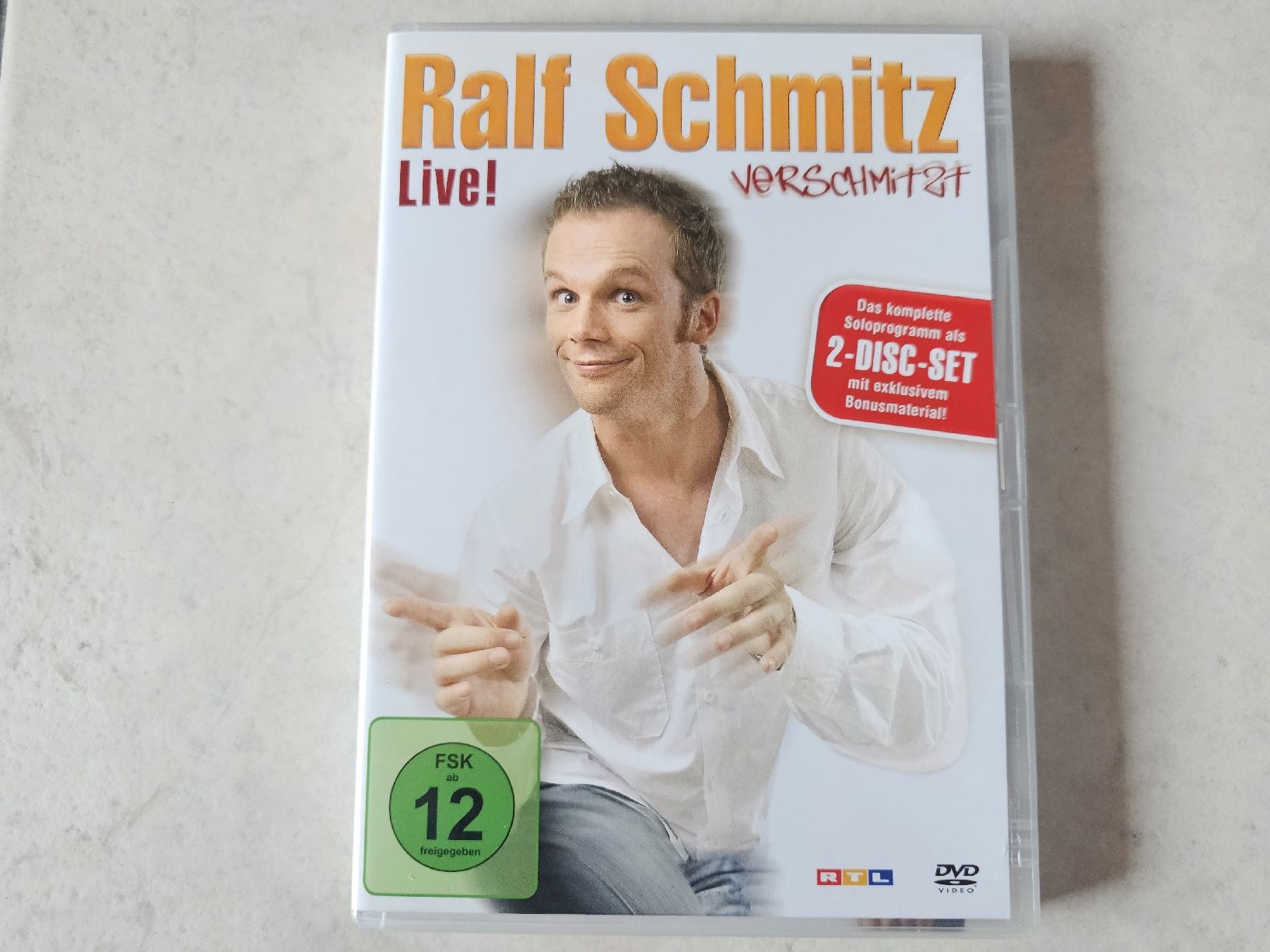 Tutti i DVDs: Ralf Schmitz  -  Verschmitzt LIVE  /  2 Disc Edition – Usato da Schneisingen venduto da backstore24