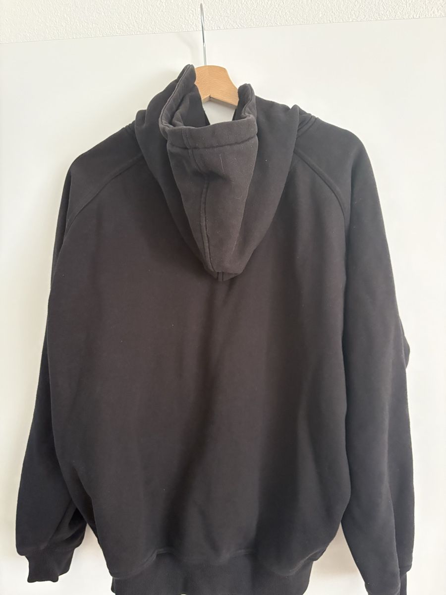 Pulls & Sweat-shirts: Schwarzer Hoodie – D'occasion à Spiegel b. Bern par Klc123 1