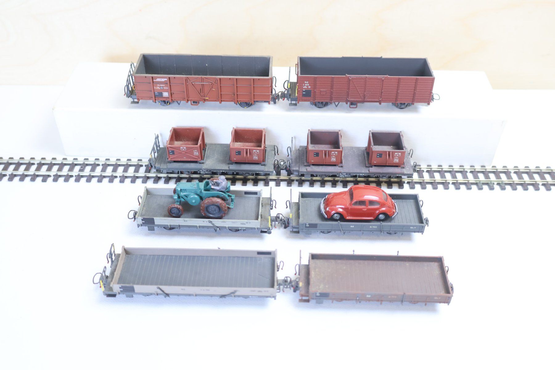 Bemo Modellini di ferrovie: BEMO RhB 8 x Güterwagen H0m Set – Usato da Winterthur venduto da Monstera 6