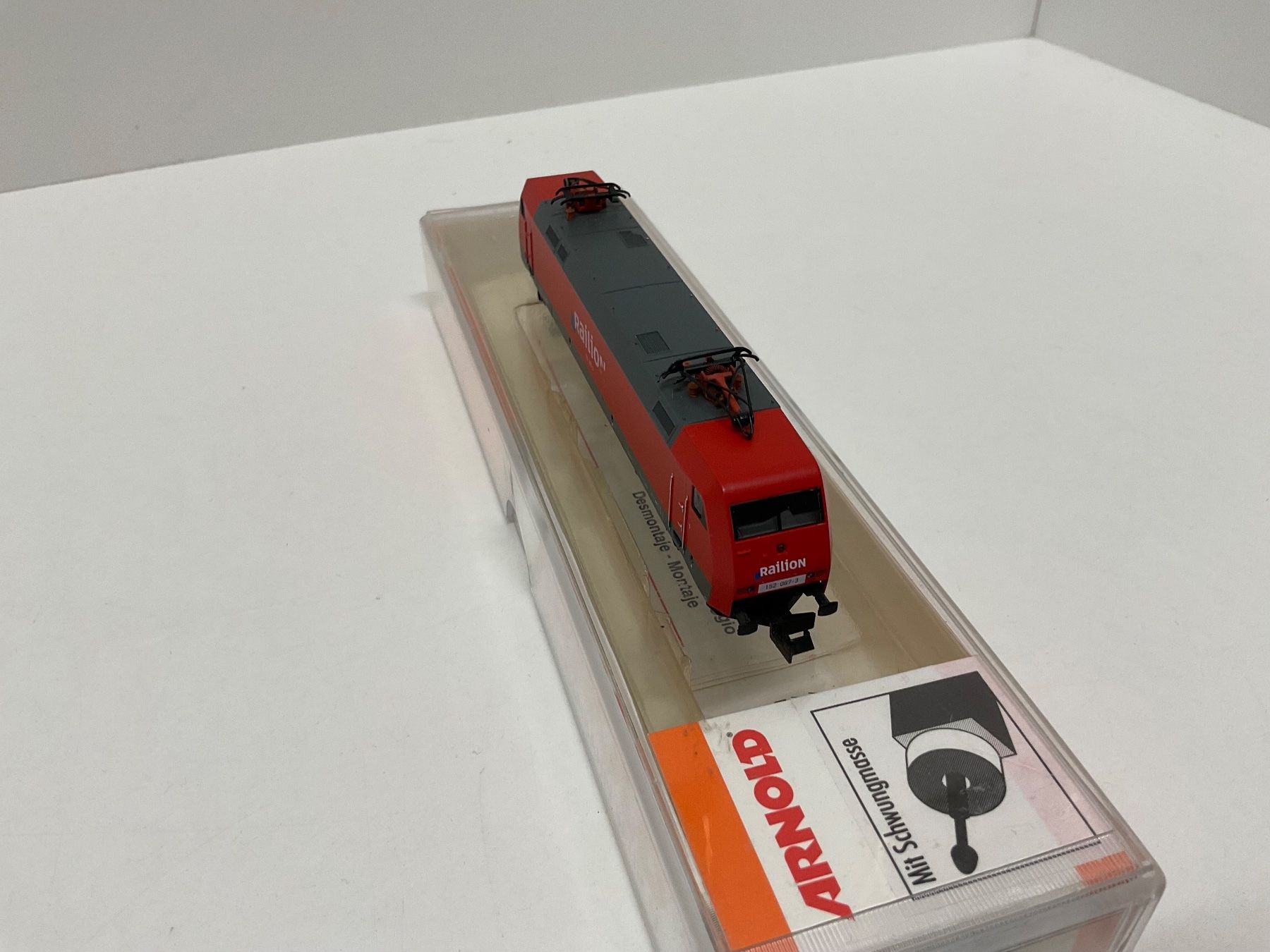 Arnold Modellini di ferrovie: Arnold 2435 BR 152 Railion, Bespielt mit Verpackung – Usato da Chur venduto da Chur75 2