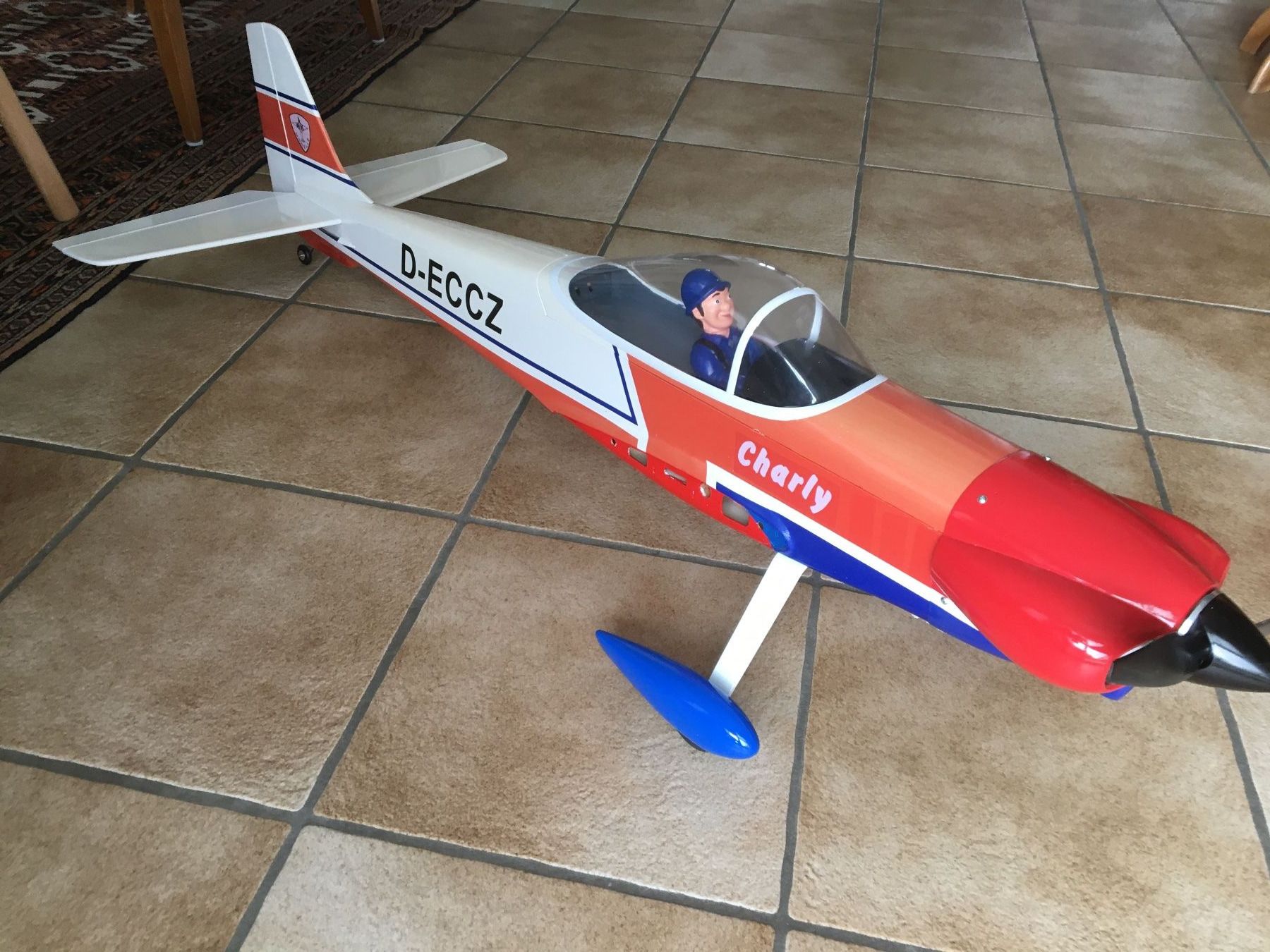 Modellismo RC: Charly von WIK - flugfertig - NEU – Nuovo (secondo la descrizione) da Uster venduto da Sysreview 1