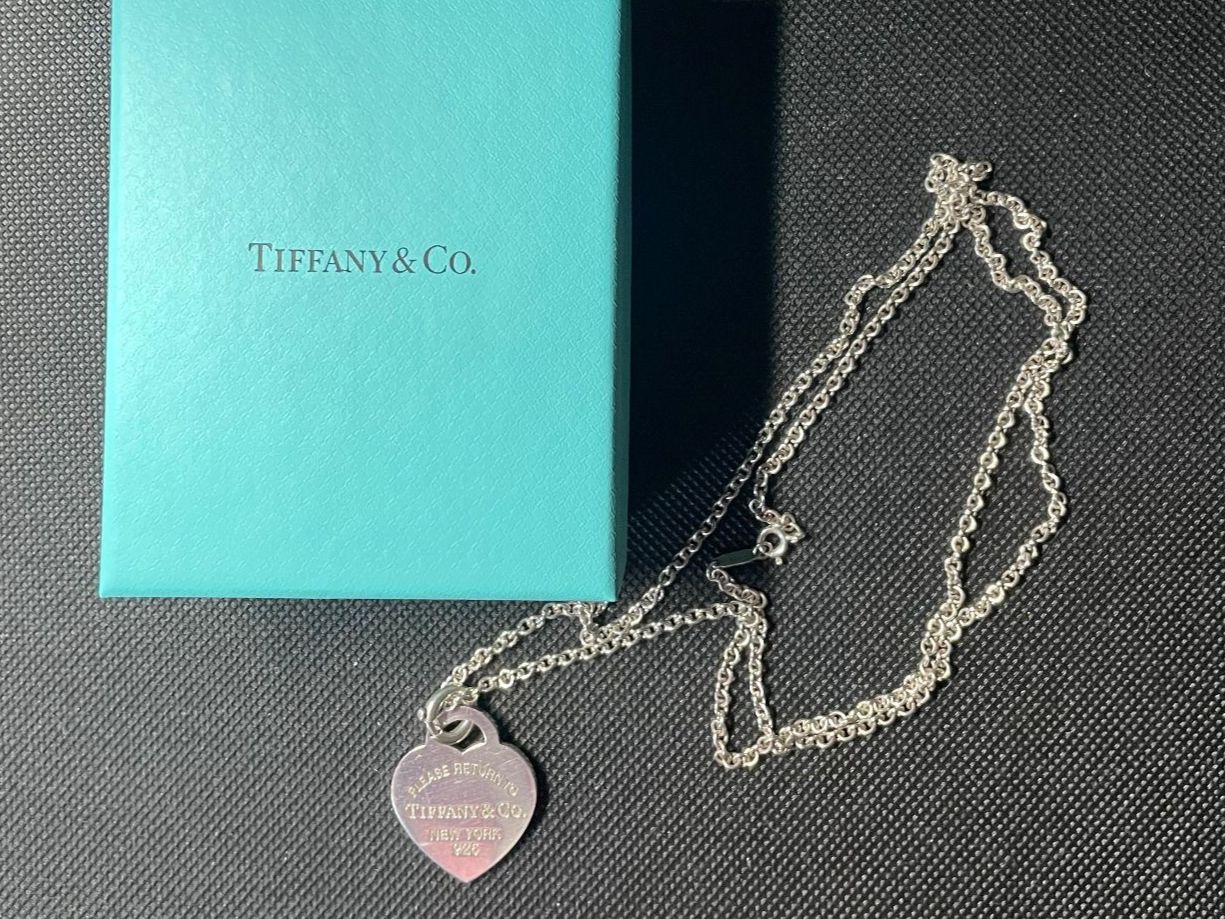 Tiffany & Co. Catenine: Tiffany & Co. Kette mit Herzanhänger – Usato da Taverne venduto da Monica80