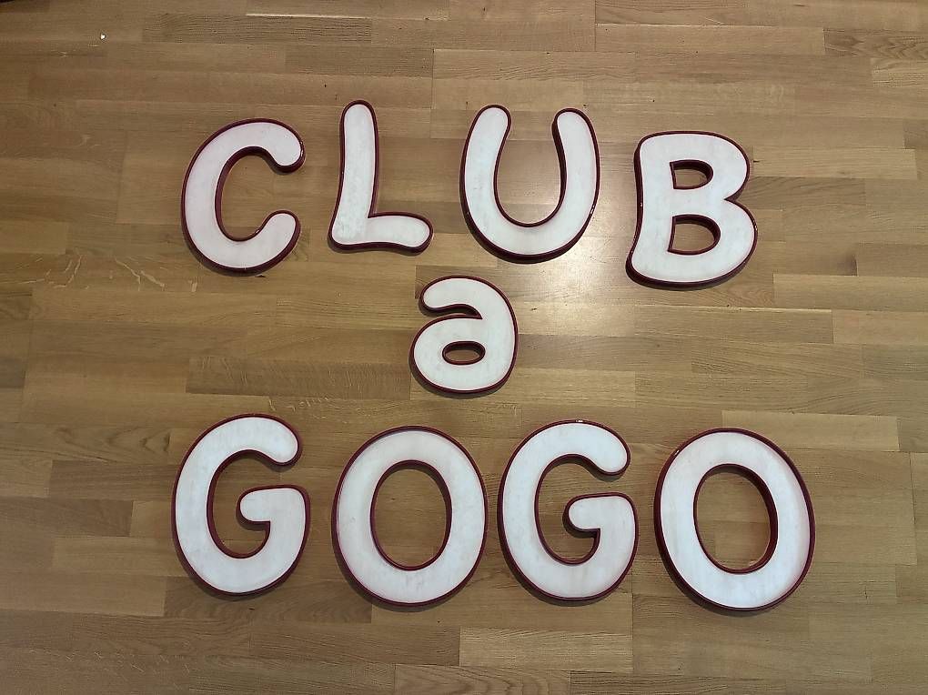 Tutte le decorazioni: Leuchtschrift CLUB a GOGO – Usato da Zürich venduto da maurice5000