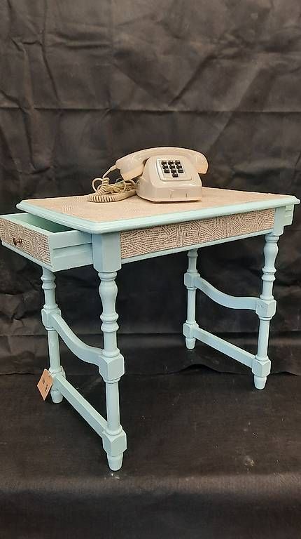 Tische: Petite table – Gebraucht aus Yverdon-les-Bains von joe_m2gk 1