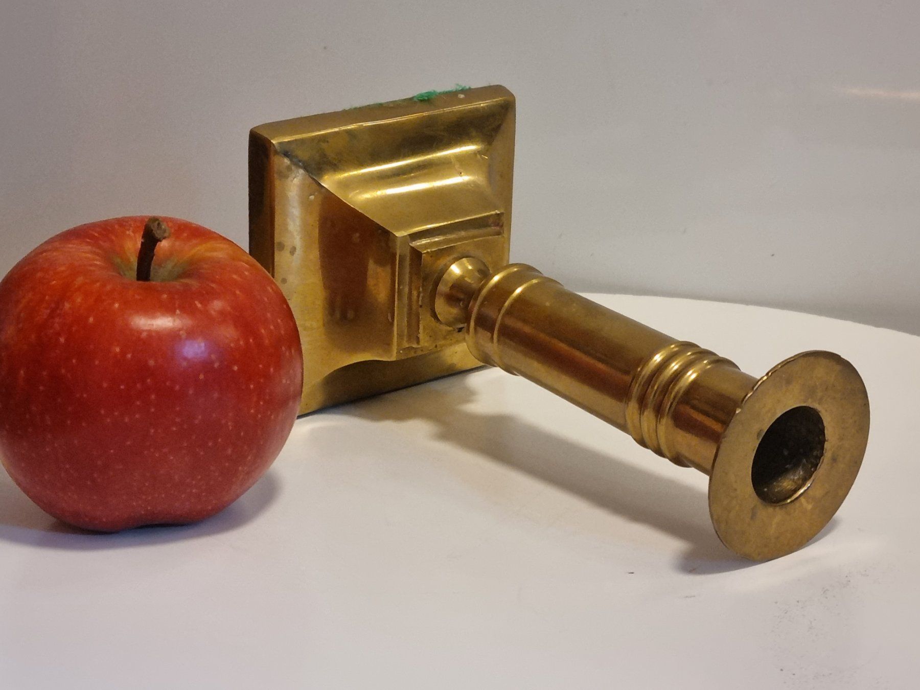 Portacandele: Vintage Messing Kerzenhalter schwer – Usato da Scharnachtal venduto da devin03 3