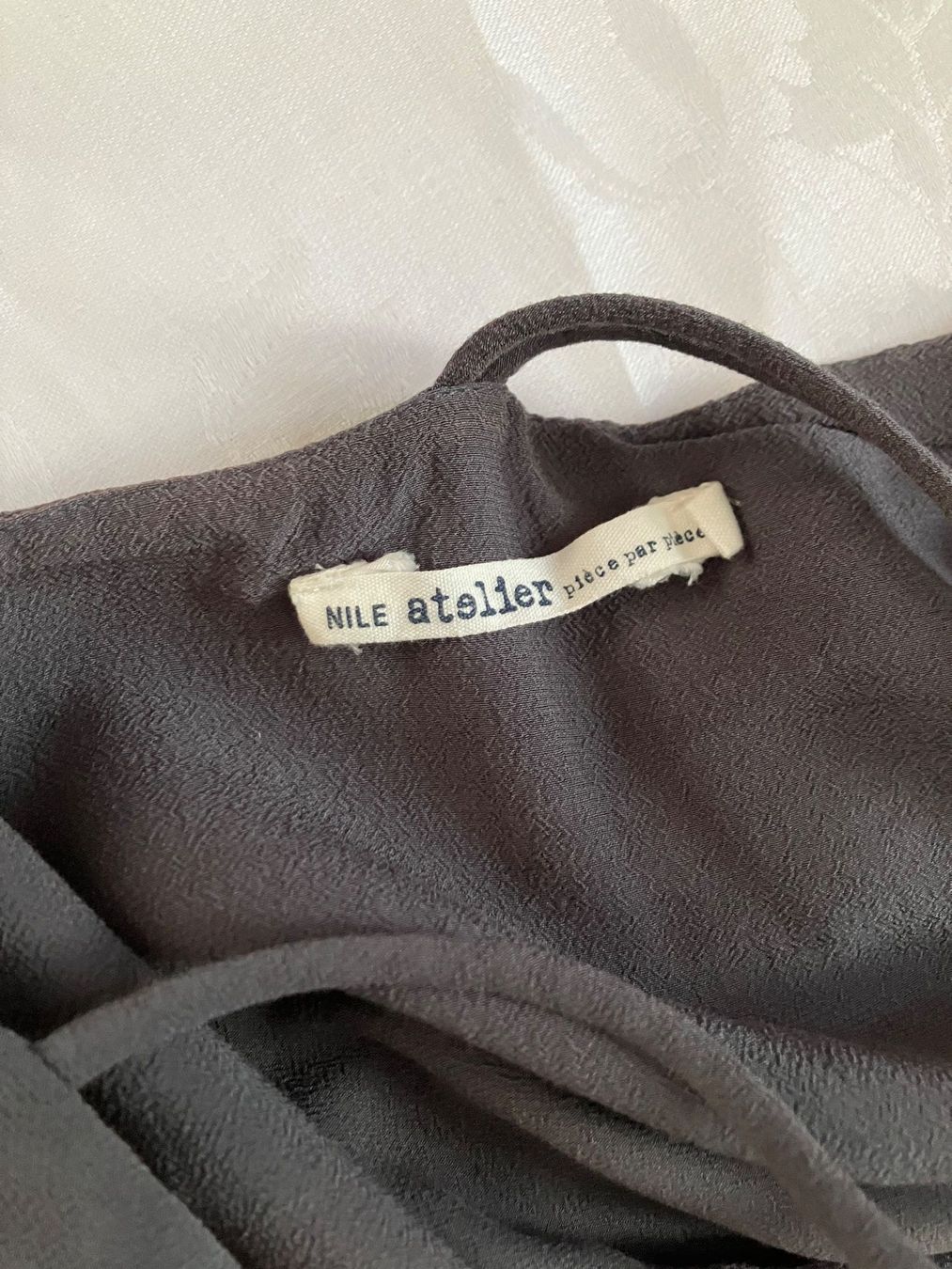 Nile Top: Damen Top NILE atelier dunkelgrau Grösse M – Usato da Murten venduto da sithiche 2