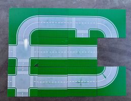 11x alte LEGO Strassenplatten Grün