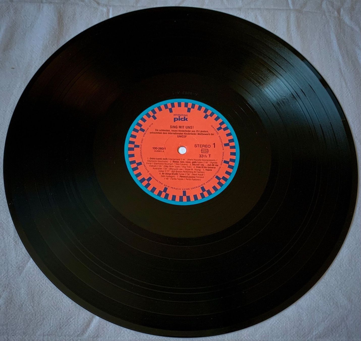 Vinyles: Kinderlieder aus 25 Ländern – D'occasion à Spiez par martin-7973 2