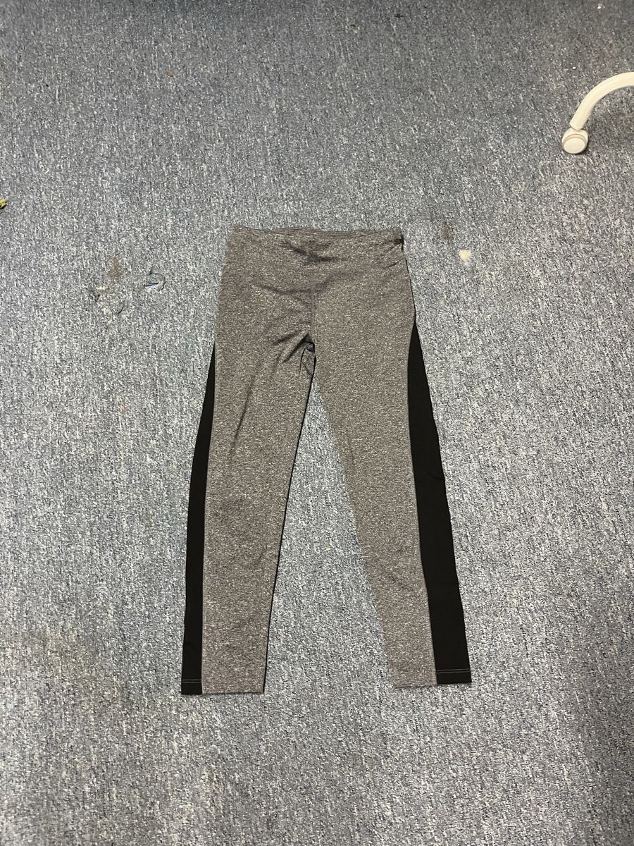 Leggings: Sports capri : S – Usato da Zürich venduto da Proton_Slit 1