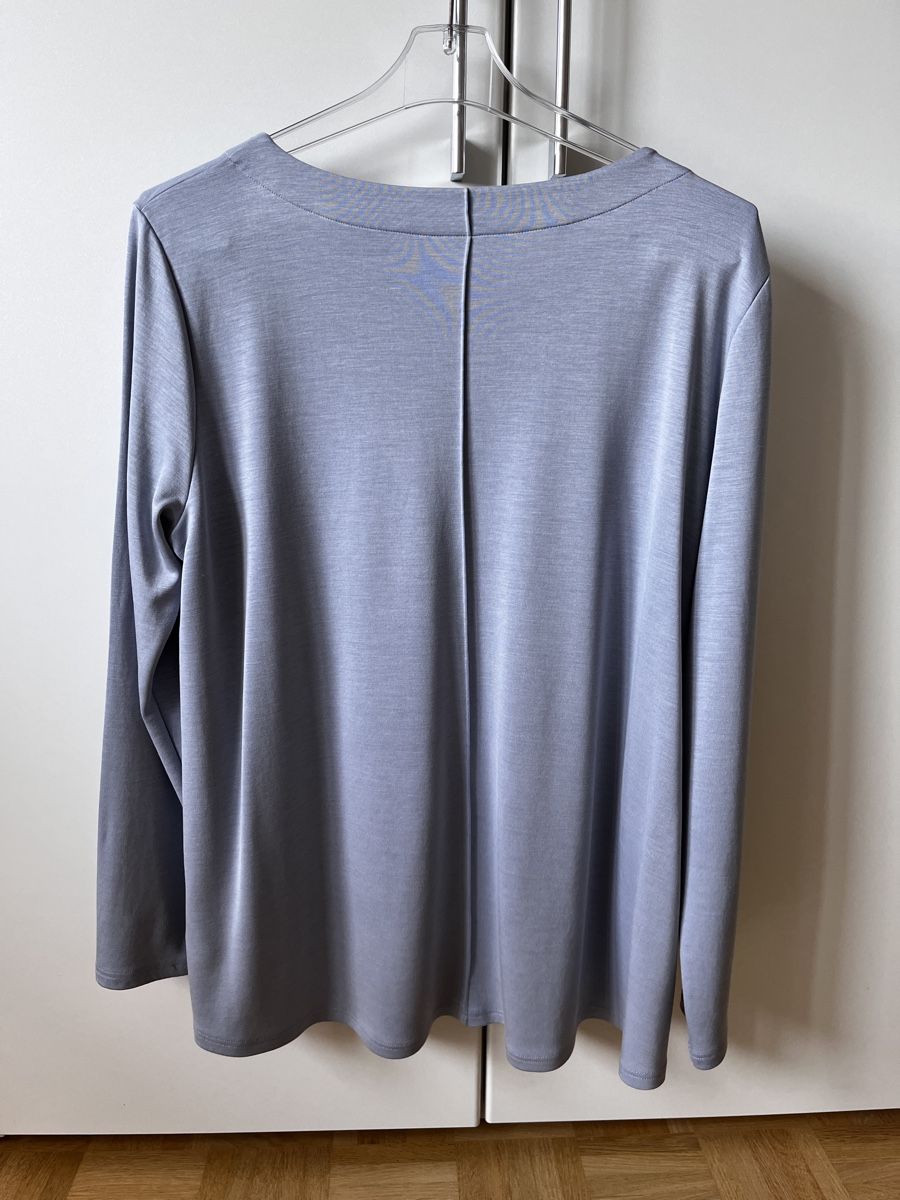 Hanro T-shirt: HANRO Langarmshirt hellblau Grösse L – Usato da Zürich venduto da Kleanthy 1