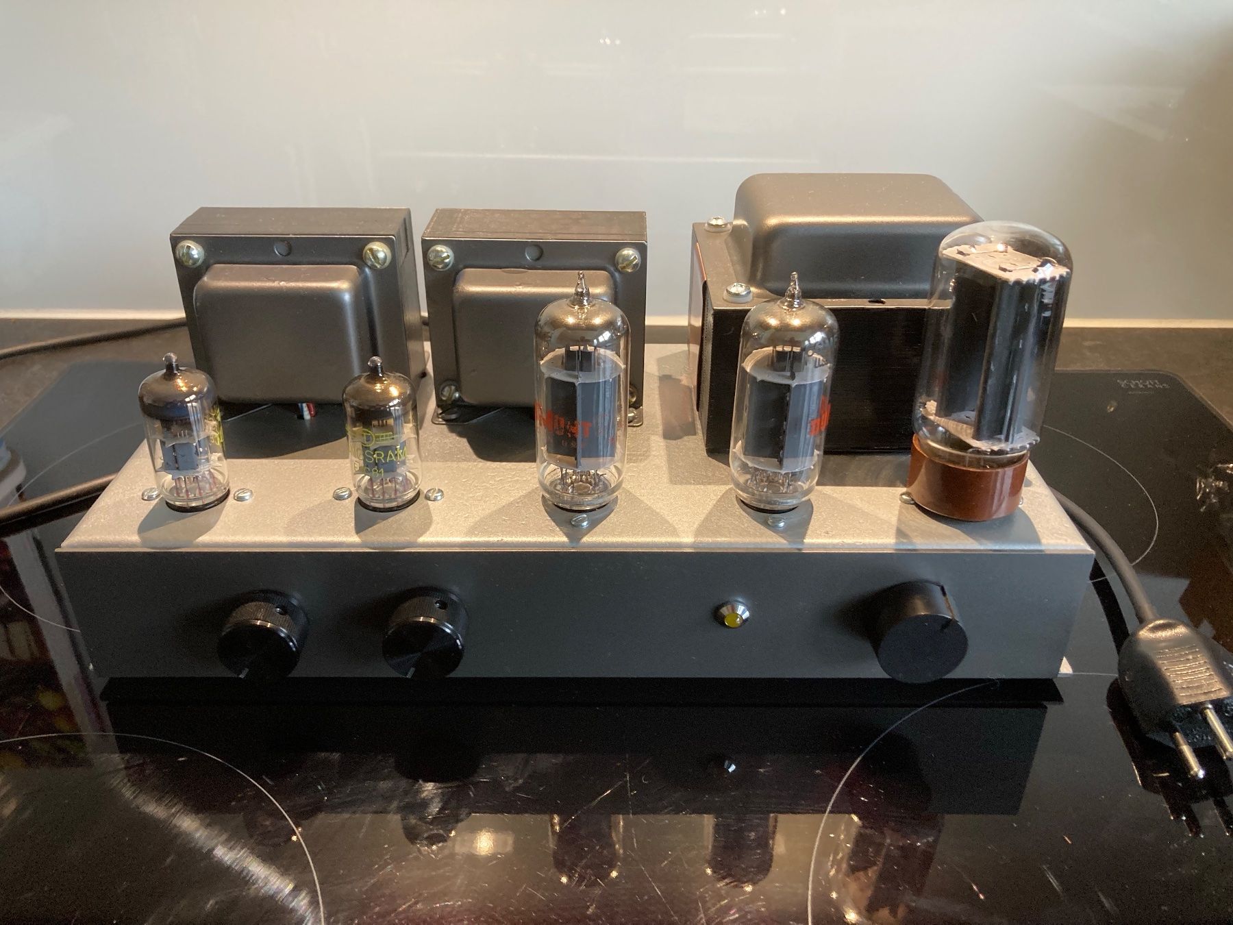Amplificatori: Wunderschöner DIY-Röhrenverstärker – Usato da Uster venduto da Pmak