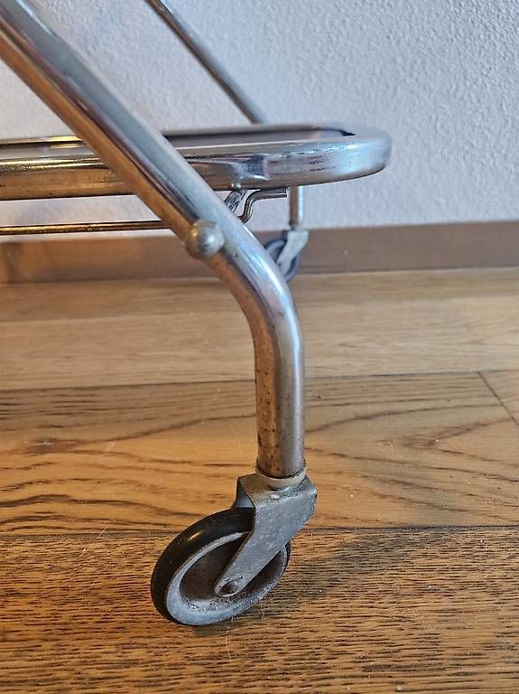 Carrelli di servizio: Retro-eleganter Barwagen – Usato da Wilen b. Wollerau venduto da vpo_s9qh 3
