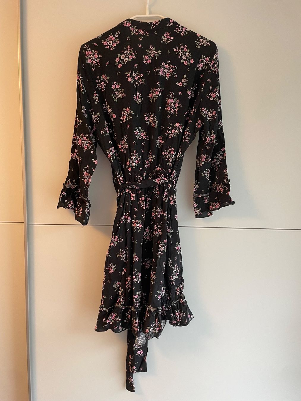 Liu Jo Vestiti: Kleid Liu Jo Damen – Usato da Wädenswil venduto da stg_9zfm 1