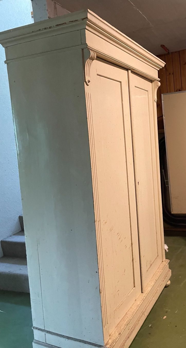 Armadi: Antiker Schrank aus Holz – Usato da Wettingen venduto da Bazzoo 2
