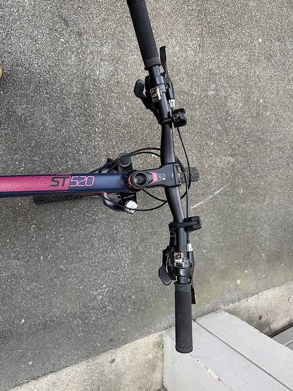 Biciclette: Neues MTB mit Zubehör – Usato da Winterthur venduto da kokocyber 2