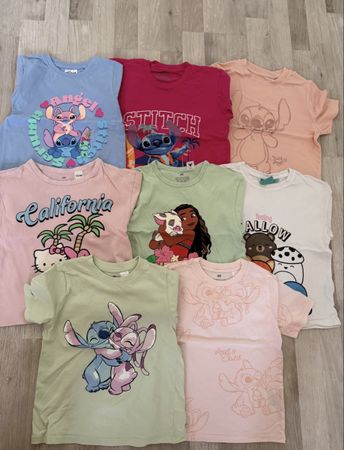 Lot de 8 t-shirts Disney Stitch et divers tailles divers