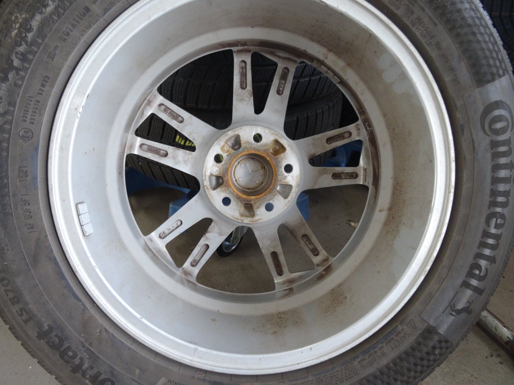 Hyundai Pneumatici & Ruote complete: Hyundai Tucson Winterräder mit TPMS – Usato da Oberrüti venduto da Hardcoretuning 5