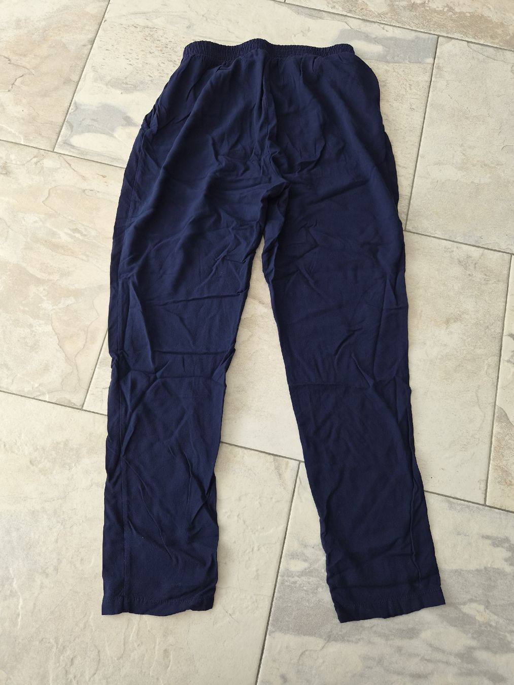 Pantaloni: Sommerhose dunkelblau Grösse S, Chicorée  – Usato da Niederrohrdorf venduto da Miripfiri 4