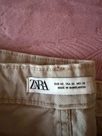 Shorts Zara beige taille 42  état neuf