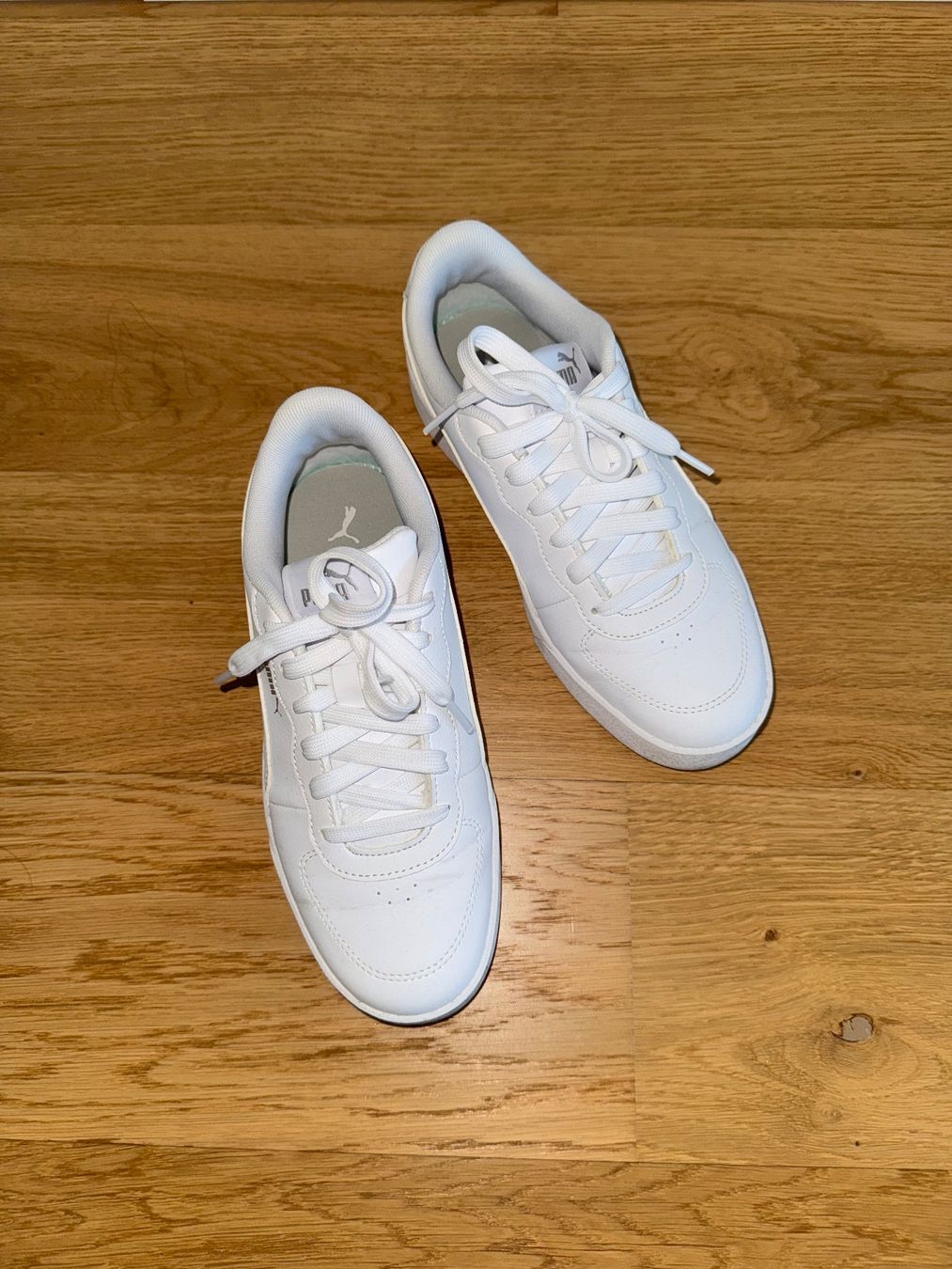 Puma Scarpe da donna: PUMA Turnschuhe weiss Gr. 37.5 – Usato da Zürich venduto da sel_w5sd