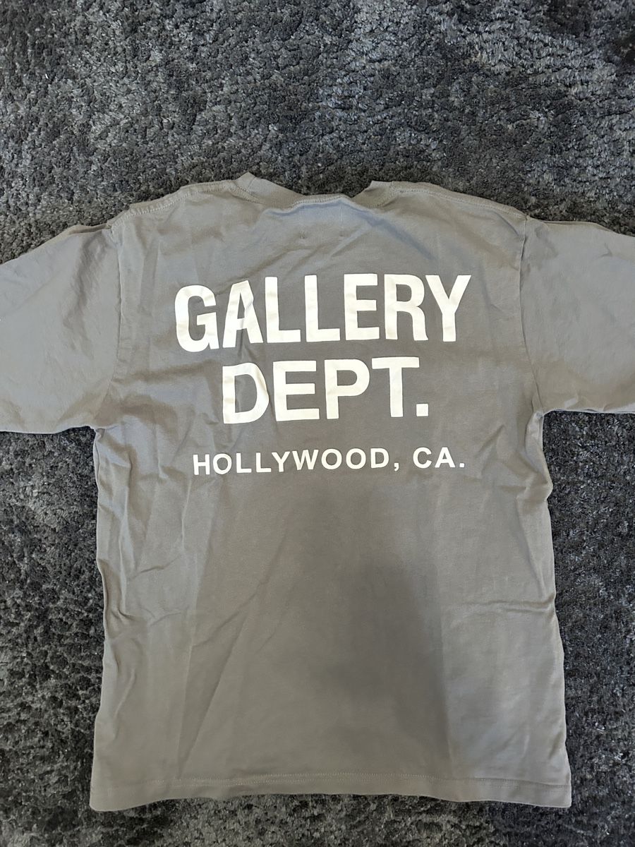T-shirt: Graues T shirt  – Nuovo (secondo la descrizione) da Zollikofen venduto da Metrooo 2