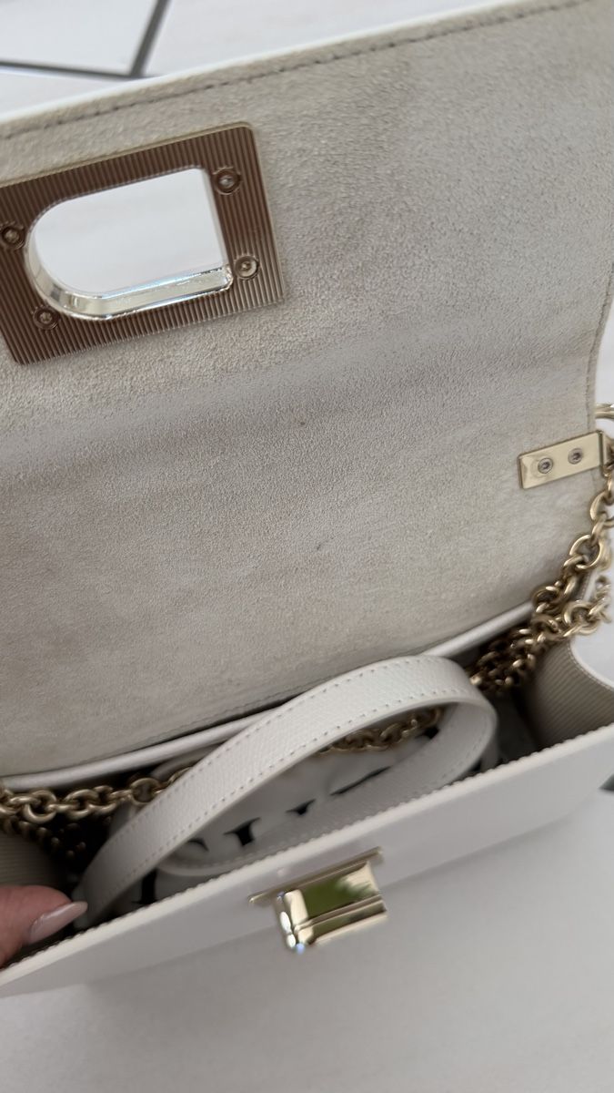Furla Taschen für Damen: Furla Umhängetasche – Neu und originalverpackt aus Würenlos von engeli028 1