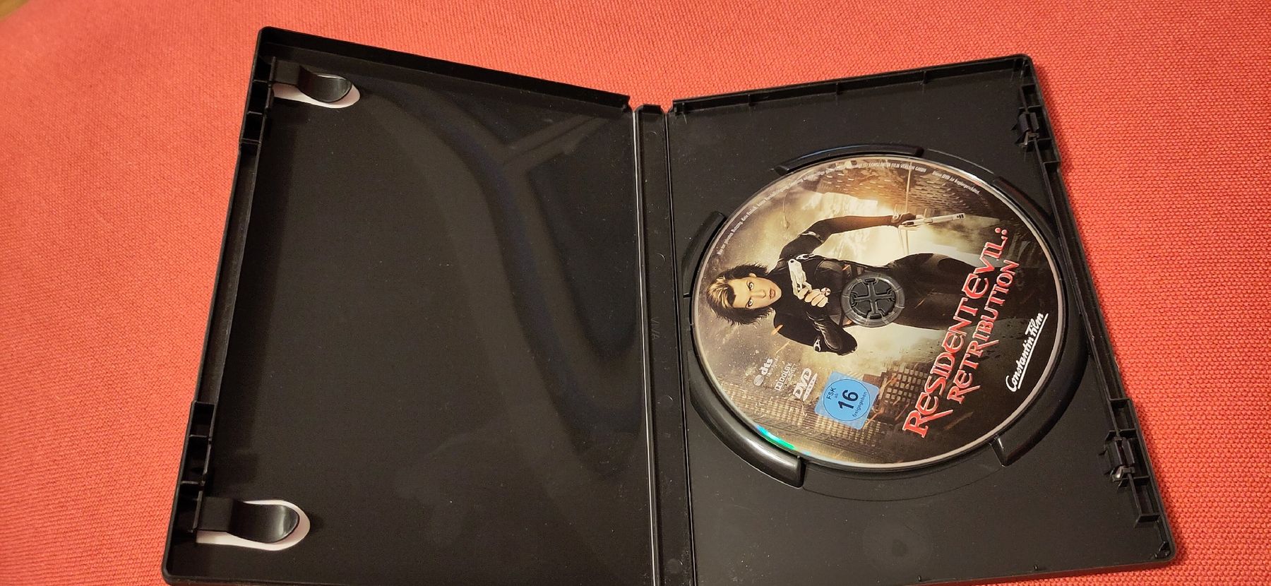Tutti i DVDs: Resident Evil: Retribution – Usato da Zürich venduto da Heldel 1