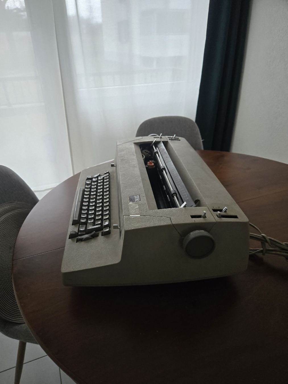 IBM Macchine da scrivere: Machine à écrire IBM électrique + éléments d'écriture – Usato da Romont FR venduto da ern_9zm2 1