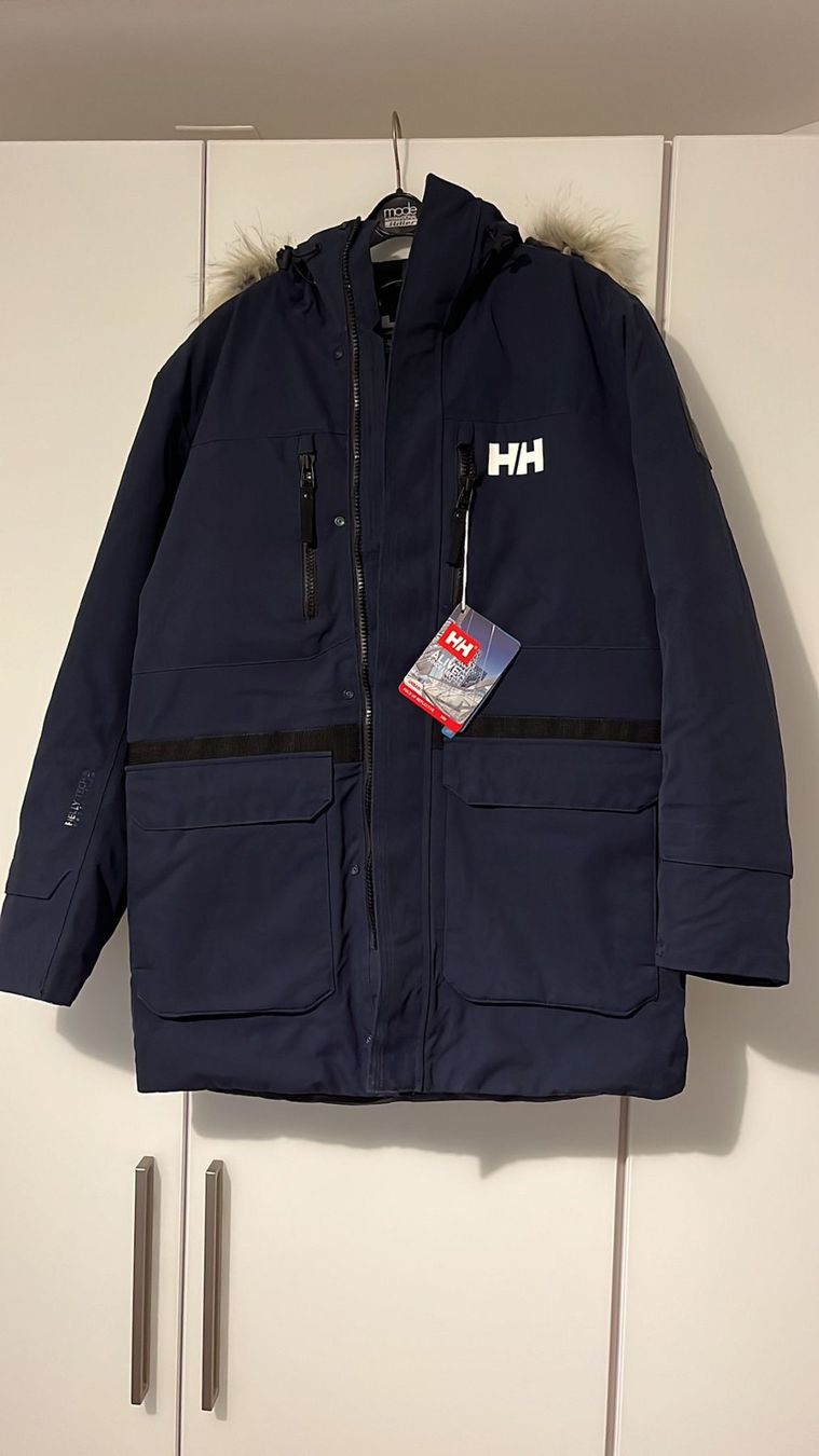 Helly Hansen Giacche: HELLY HANSEN - Winterjacke dunkelblau M (neu) – Nuovo e nell'imballaggio originale da Zürich venduto da Diazaio