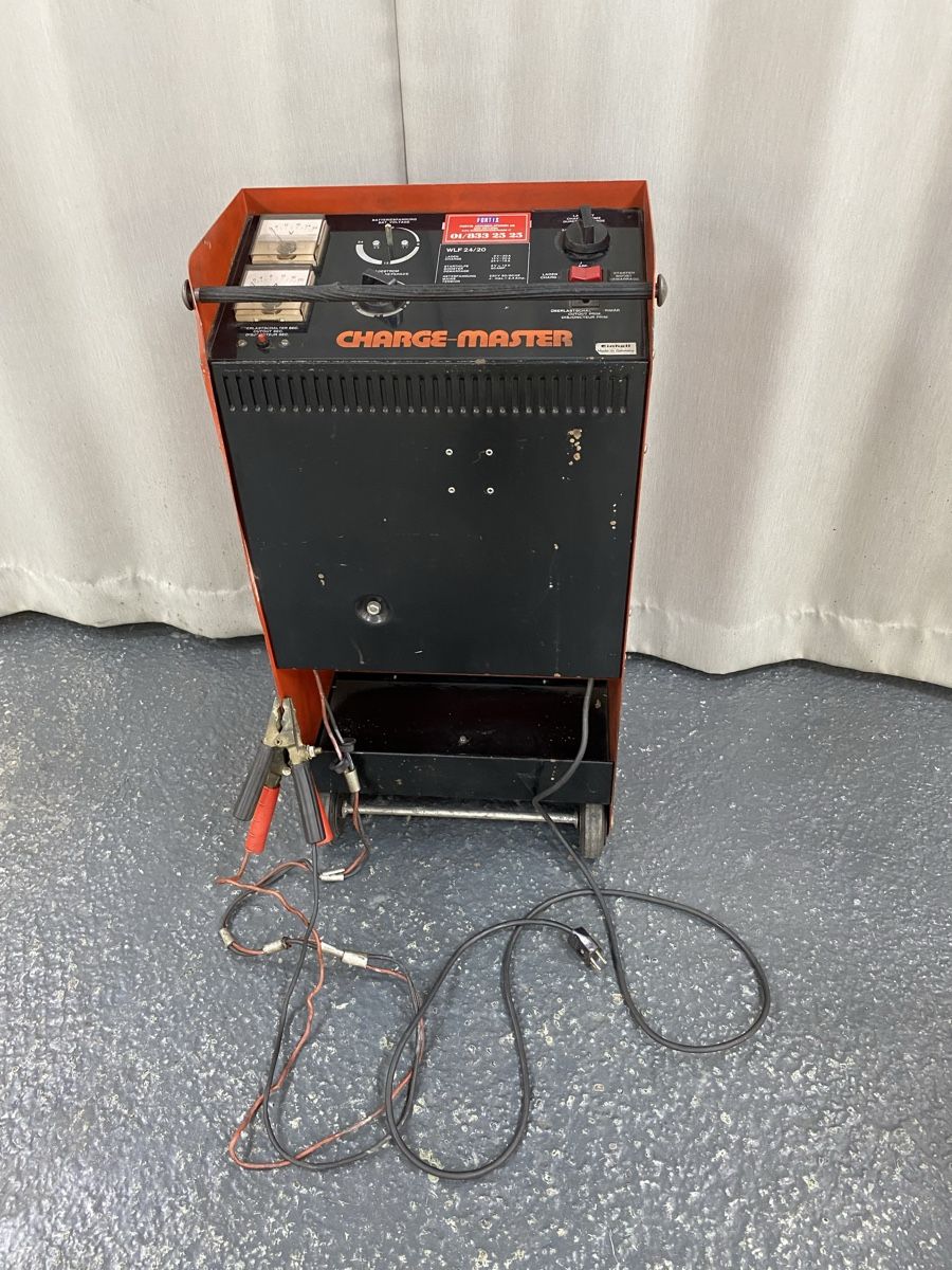 Einhell Batterie-Ladegeräte: Batterie Ladegerät von Einhellig WLF24/20 – Gebraucht aus Hägglingen von Karin0802 1