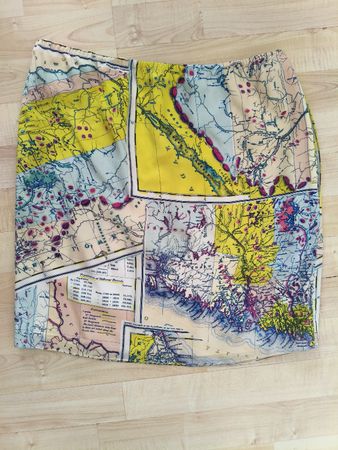CARVEN Seidenrock Grösse 38 Kartenprint 