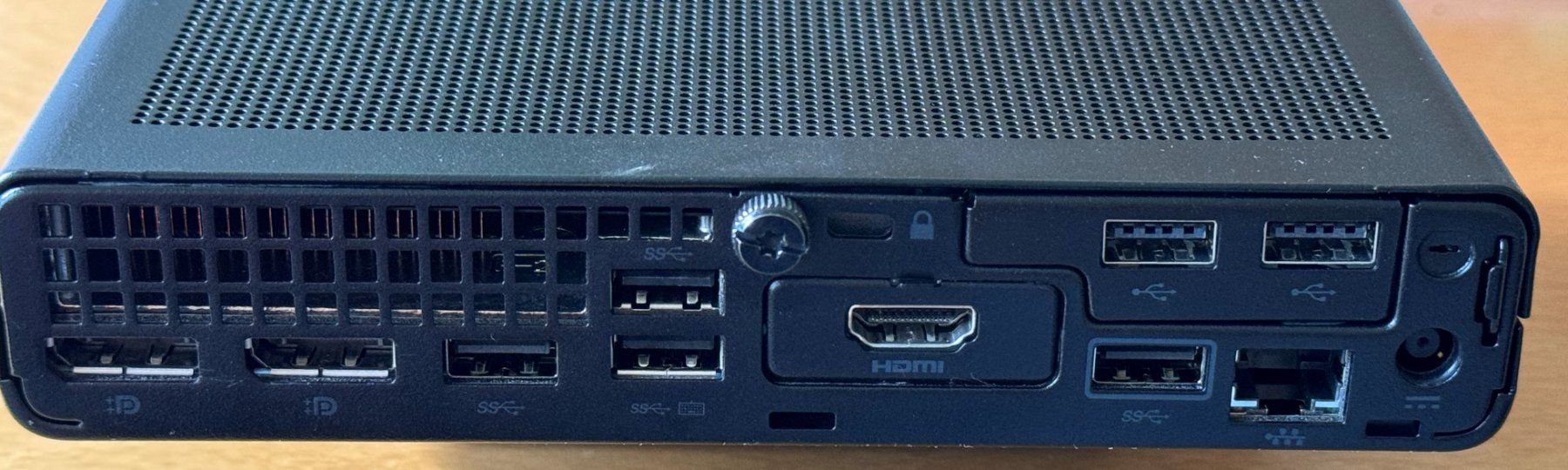 Hewlett Packard PC: HP EliteDesk 800 G8 Desktop Mini PC mit HP CAREPACK – Usato da Wetzikon ZH venduto da Sharrorizer 1