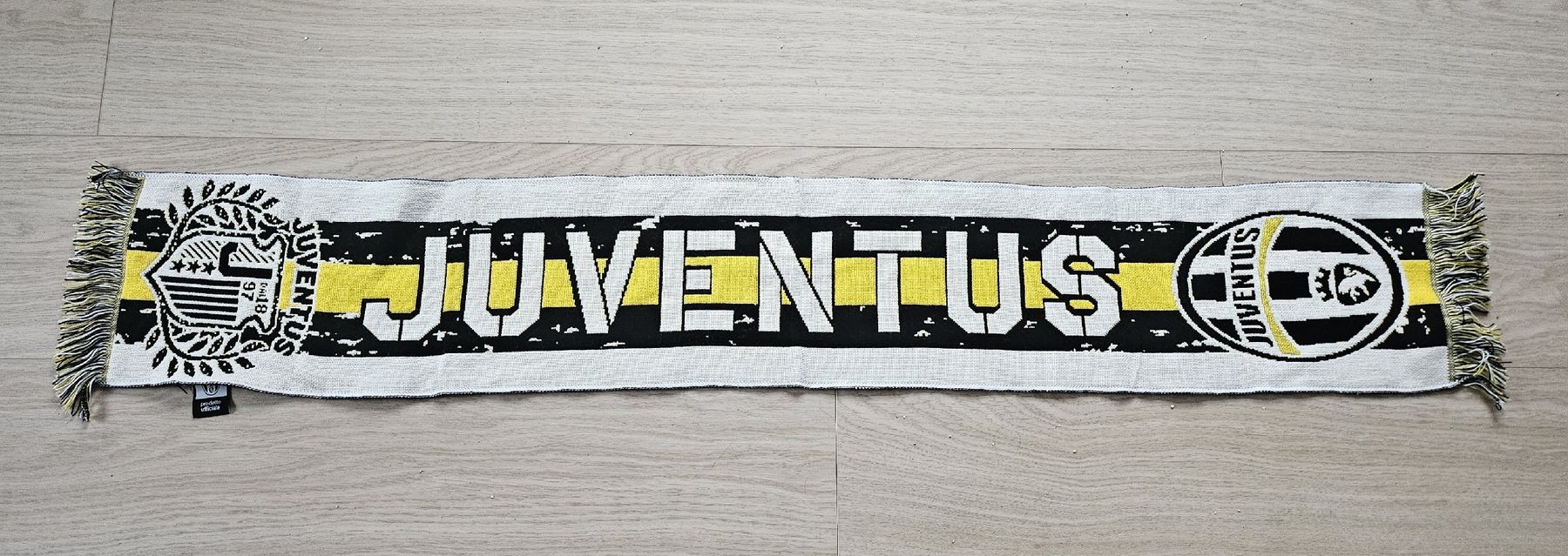 Foulards, Tücher & Schals: Écharpe Juventus Turin – Gebraucht aus La Joux FR von car_ck96
