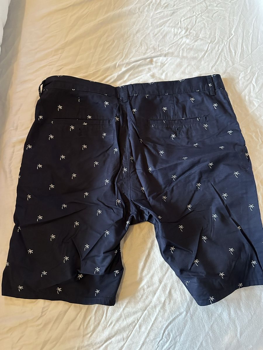 Pantaloni: Herren Shorts  -  Grösse M\L – Usato da Oberhofen Thun'see venduto da ClaudiaKelesh 8
