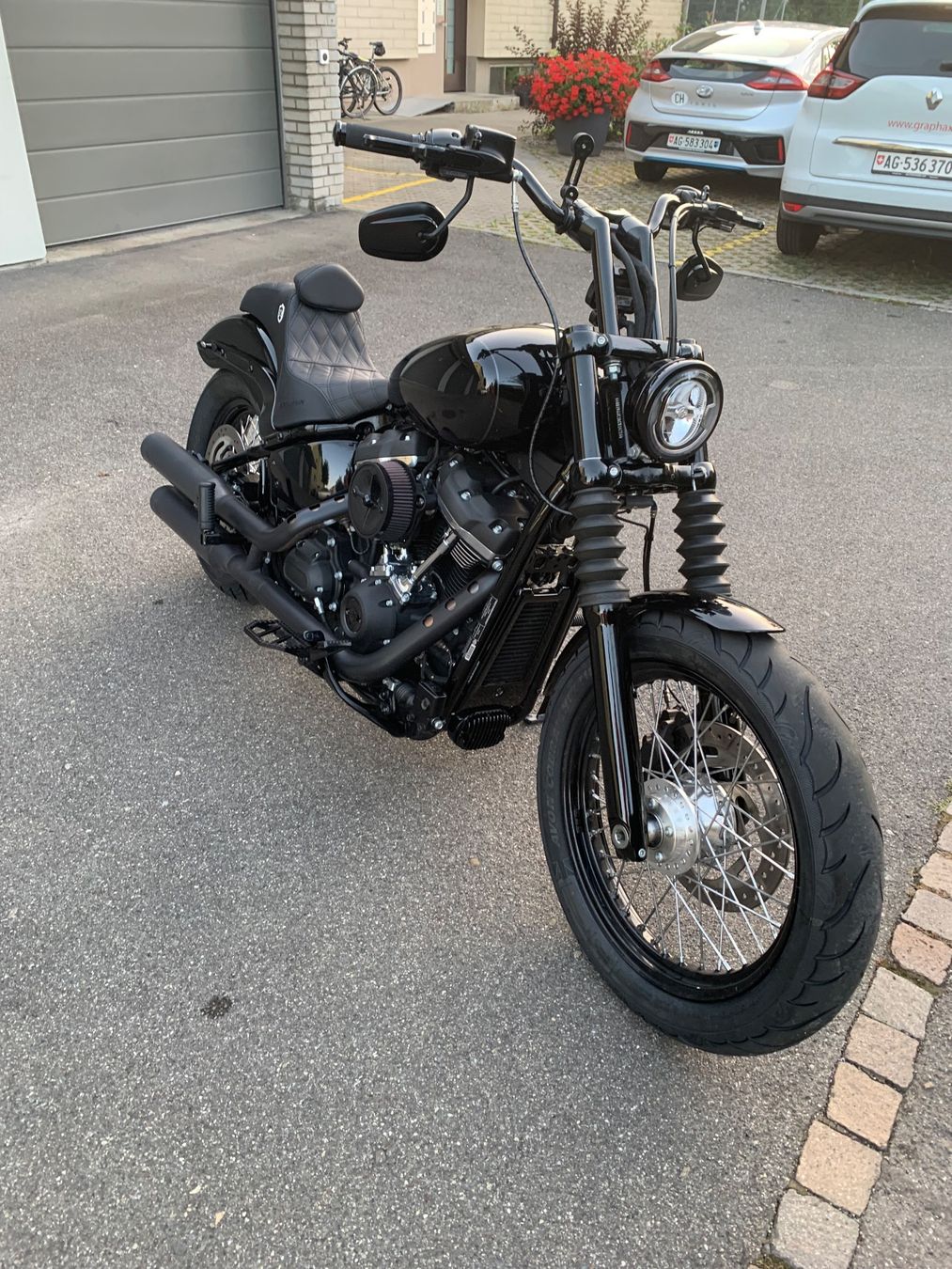 Harley-Davidson Cruisers: Harley Davidson Street Bob – D'occasion à wettingen par faruk013 1
