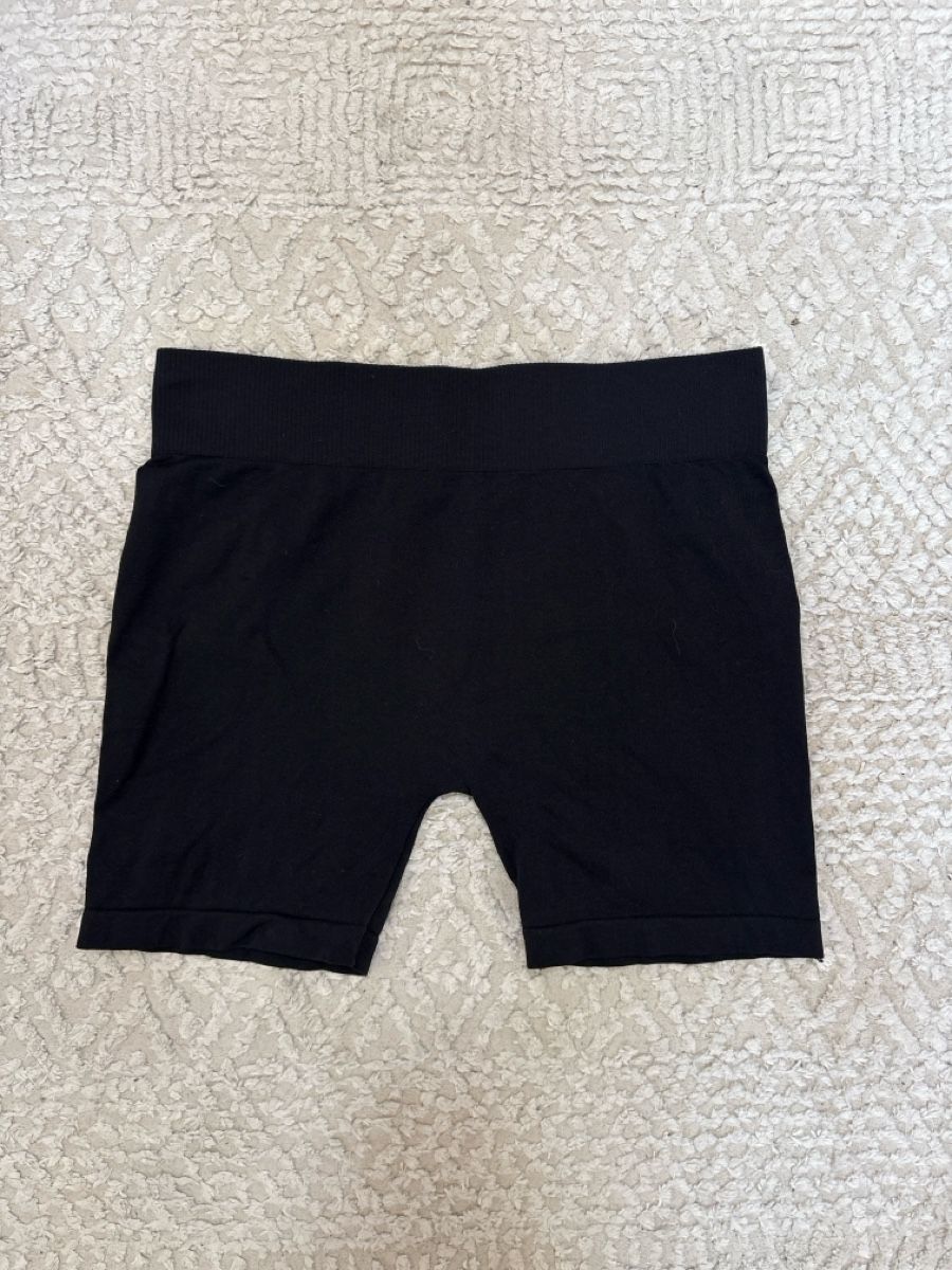 Zebra Pantalons: Kurze Hose von Zebra – D'occasion à Winterthur par Stupu7hs