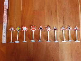 Verkehrsschilder zu Playmobil oder Modellautos ca. 1:24