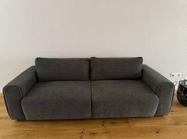 Neuwertiges Sofa